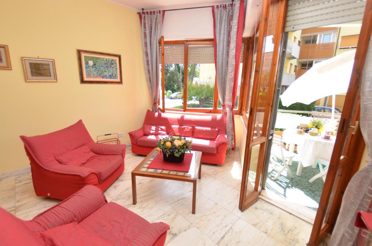 Carnevale Apartment Viareggio Exterior photo